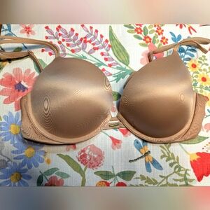 Victoria's Secret Very Sexy Pushup Bra 32DDD